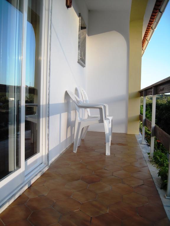 Porto Monte Bed and Breakfast Maceira  Rum bild