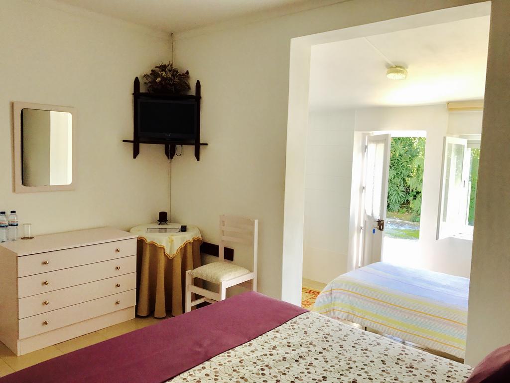 Porto Monte Bed and Breakfast Maceira  Exteriör bild